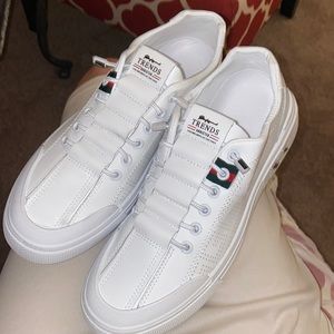 Men brand new Trends shoes
